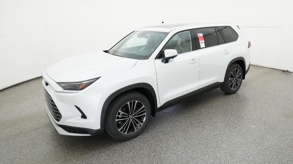 2026 Toyota Grand Highlander Platinum's photo