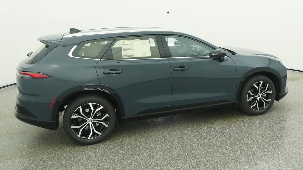 New 2026 Toyota Crown Signia XLE SUV