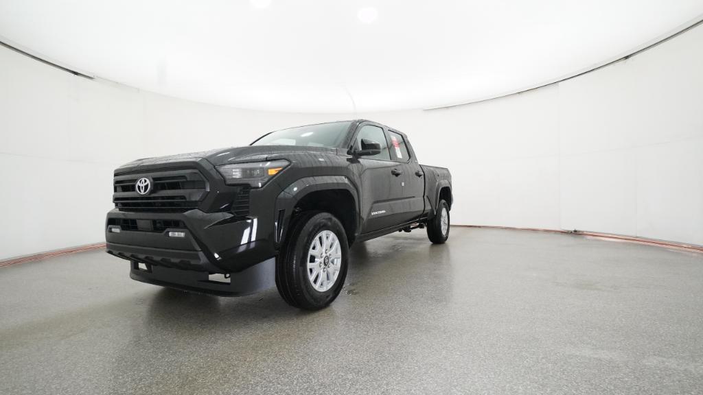 2026 Toyota Tacoma SR5 photo 3