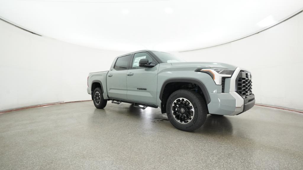 2026 Toyota Tundra SR5 CrewMax photo 3