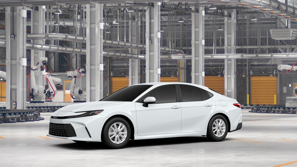 2026 Toyota Camry LE photo 2