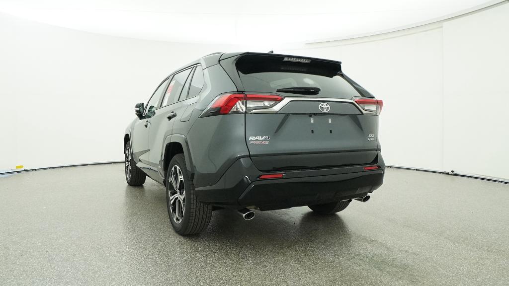2025 Toyota RAV4 XSE Hybrid photo 3