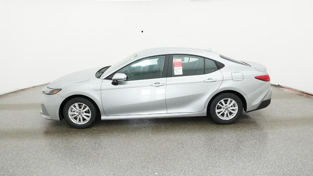 2026 Toyota Camry LE photo 3