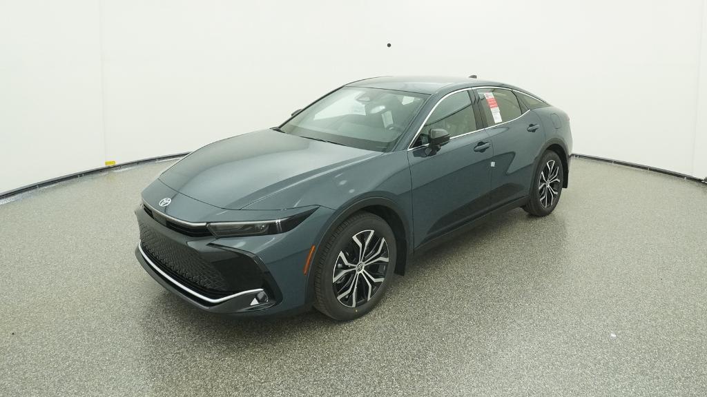 2026 Toyota Crown XLE's photo