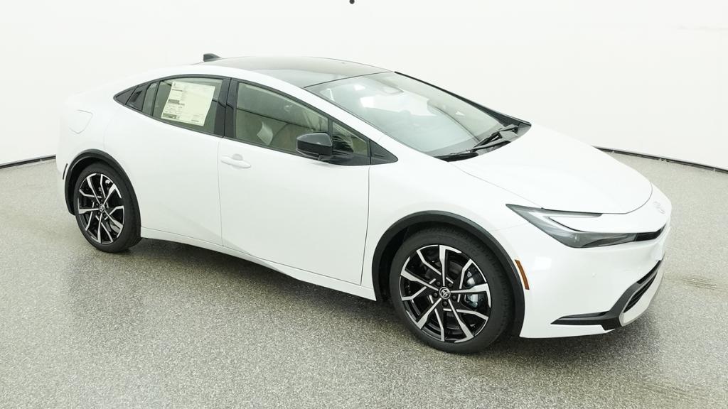 2026 Toyota Prius Plug-in Hybrid XSE - Photo 7