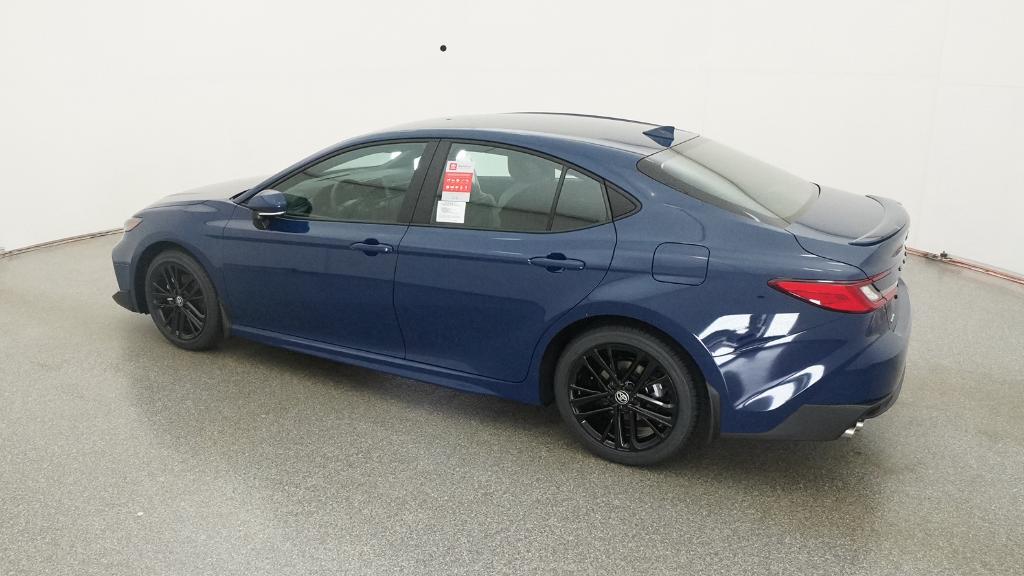 2026 Toyota Camry SE photo 4