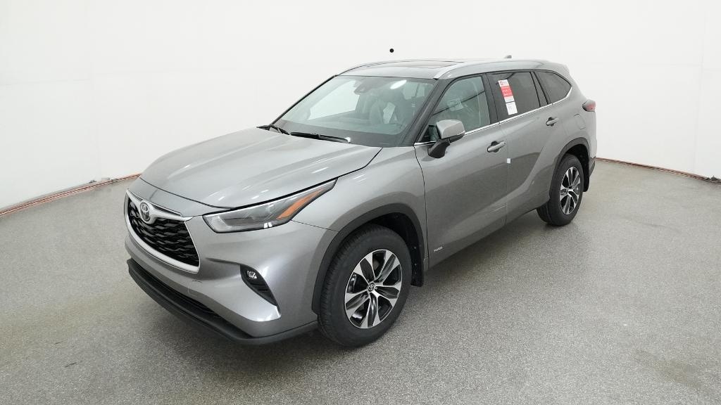 New 2026 Toyota Highlander Hybrid XLE SUV