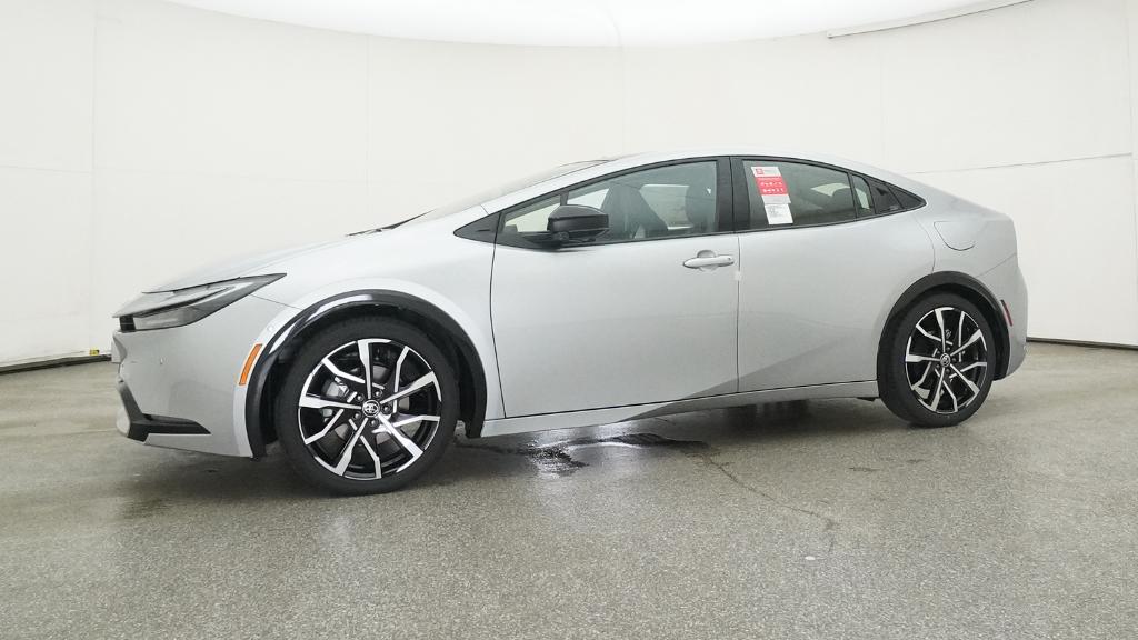 2026 Toyota Prius Plug-in Hybrid XSE Premium - Photo 11