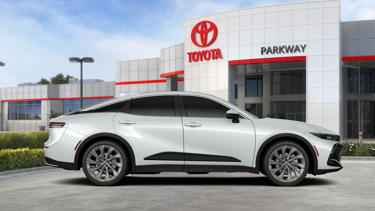 2026 Toyota Crown Limited - Photo 12