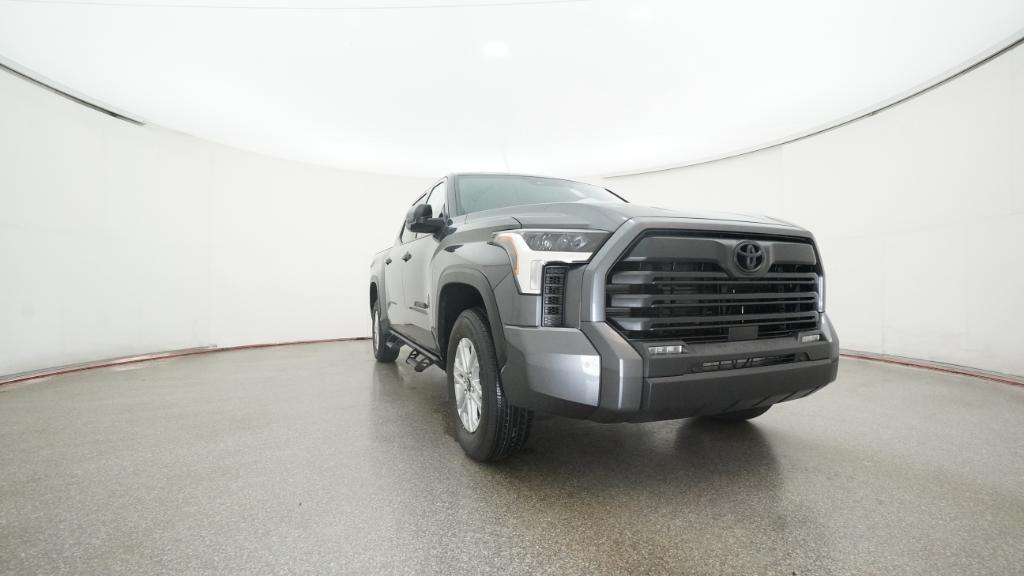 2026 Toyota Tundra SR5 CrewMax photo 3