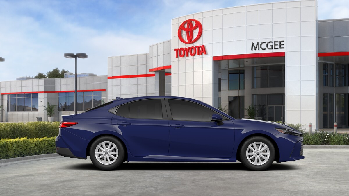 2026 Toyota Camry LE - Photo 39