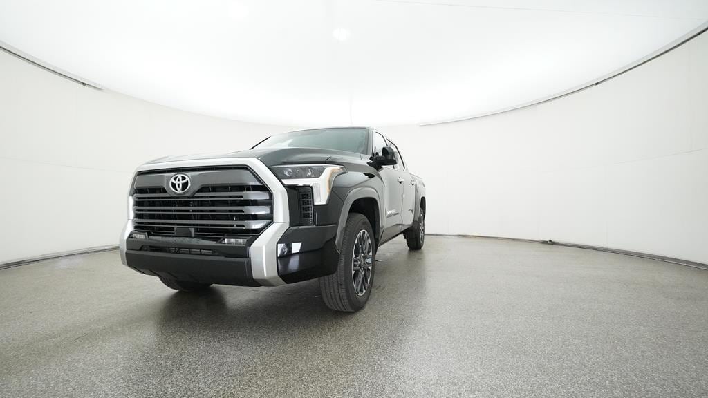 2025 Toyota Tundra Limited - Photo 32