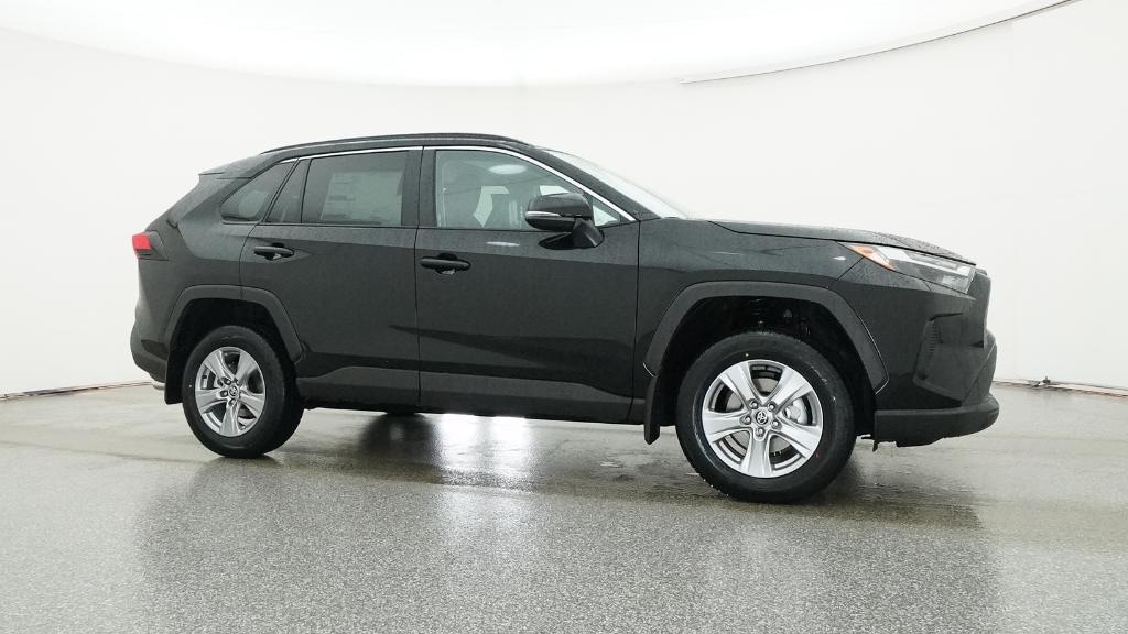New 2025 Toyota RAV4 XLE SUV