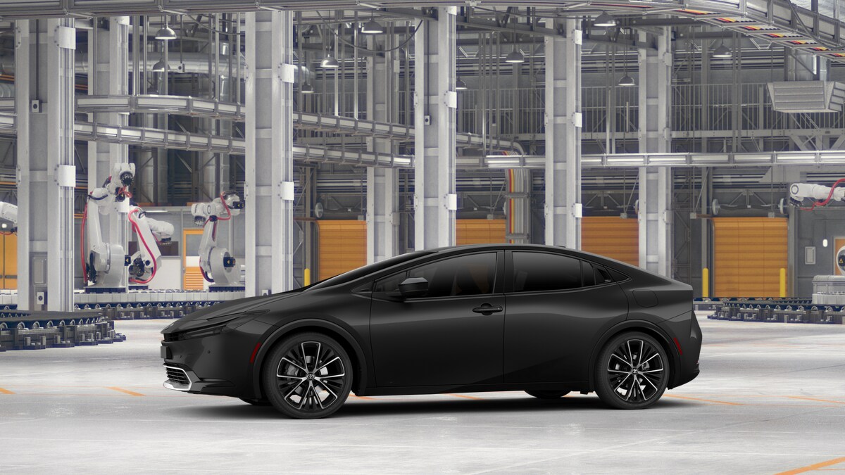 2026 Toyota Prius XLE photo 3