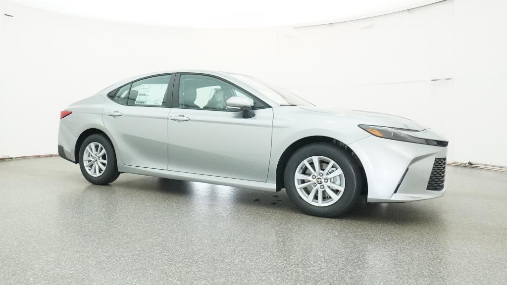 2026 Toyota Camry LE photo 3
