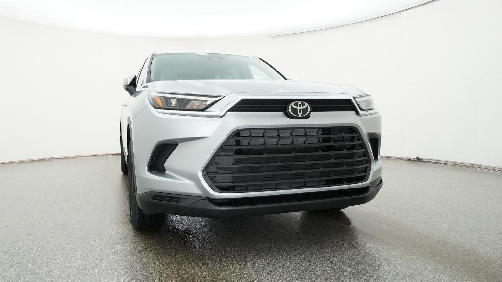 2026 Toyota Grand Highlander Limited photo 2