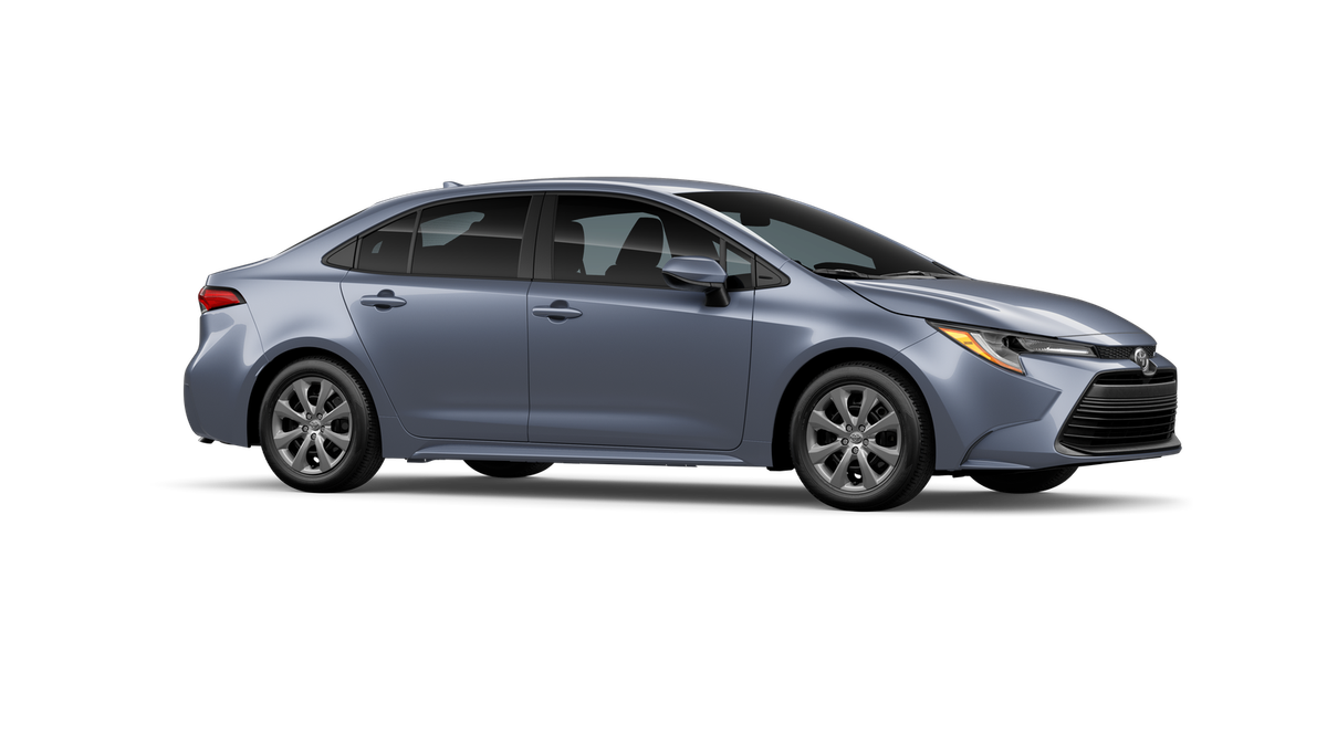 2026 Toyota Corolla LE photo 18