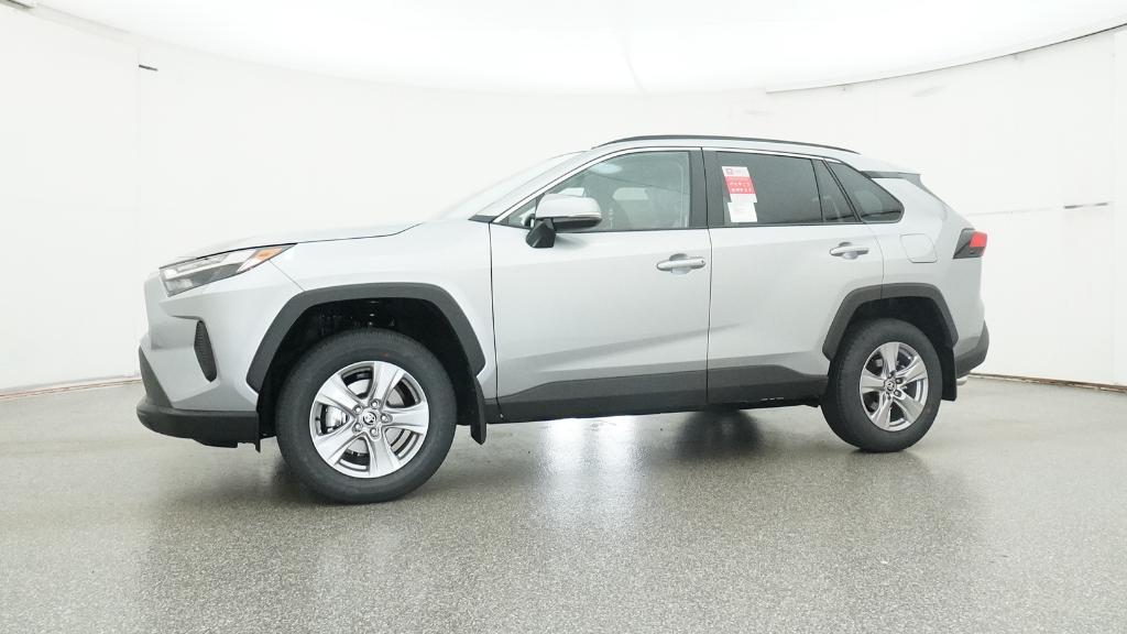 2025 Toyota RAV4 XLE photo 2