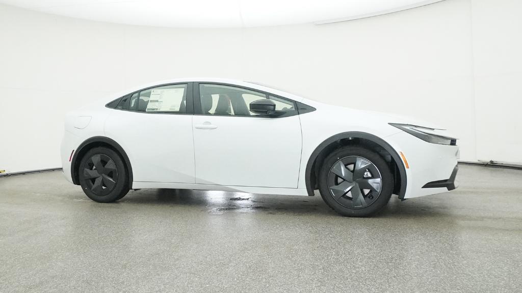 2026 Toyota Prius Plug-in Hybrid SE - Photo 16