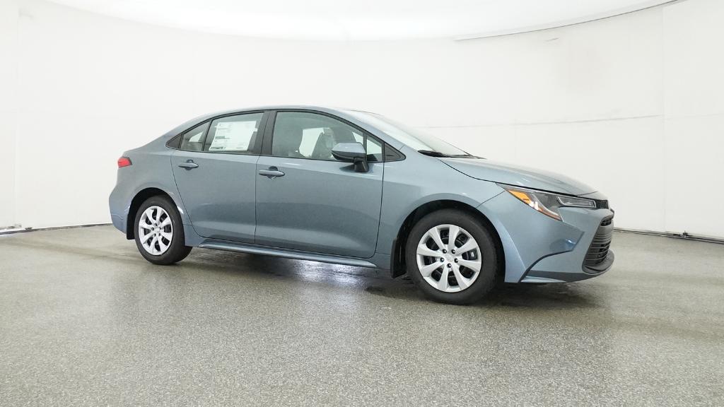 2026 Toyota Corolla LE photo 2
