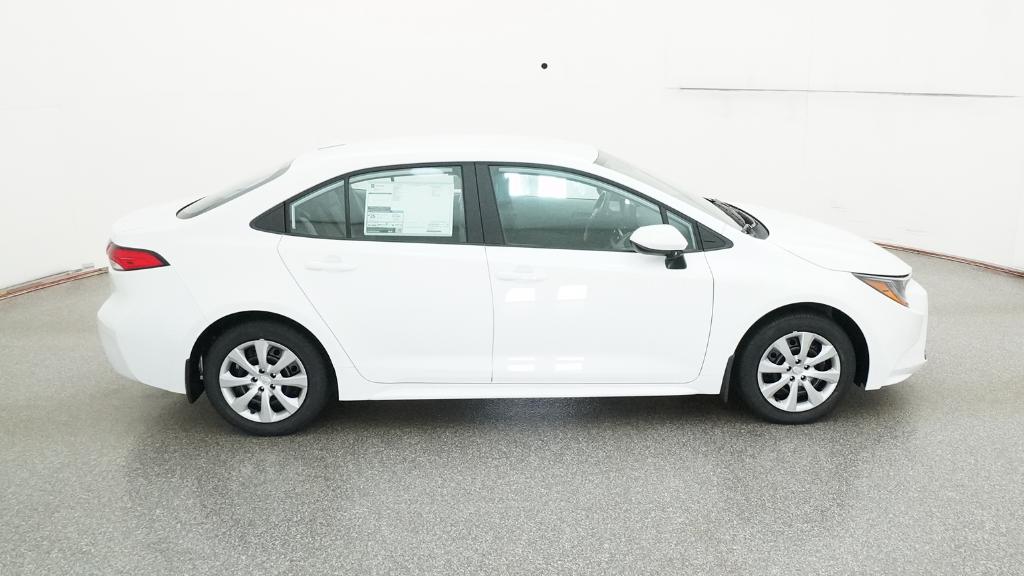 2026 Toyota Corolla LE photo 2