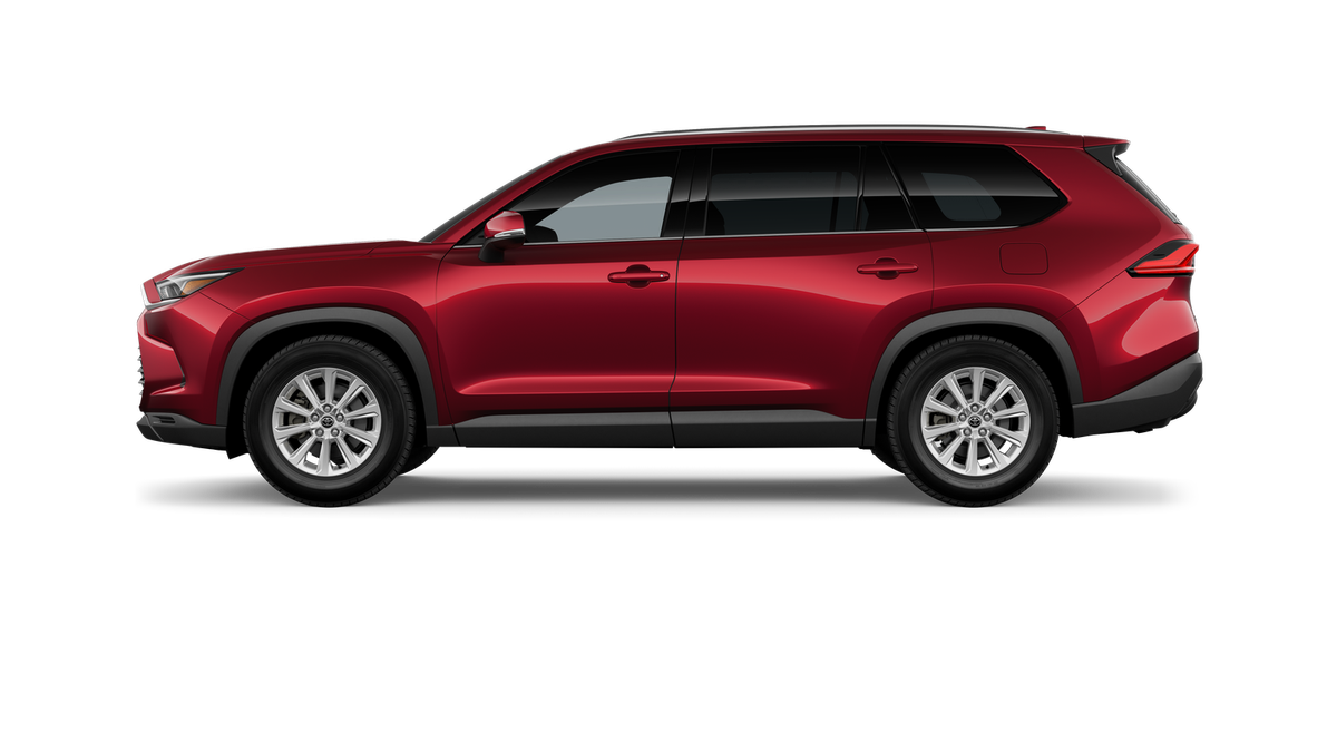 2026 Toyota Highlander XLE Hybrid photo 3