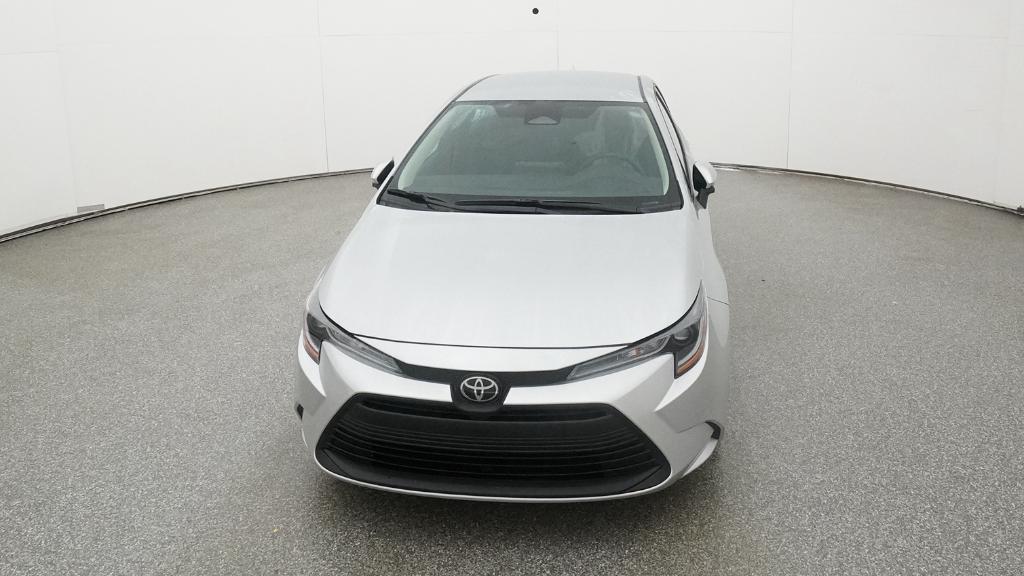 2026 Toyota Corolla LE photo 4