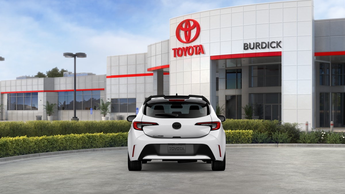 2026 Toyota Corolla Hatchback FX - Photo 9