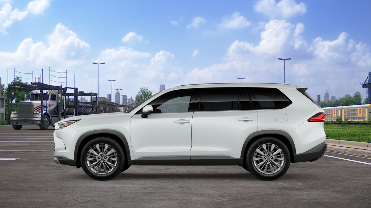 2026 Toyota Grand Highlander Platinum photo 4