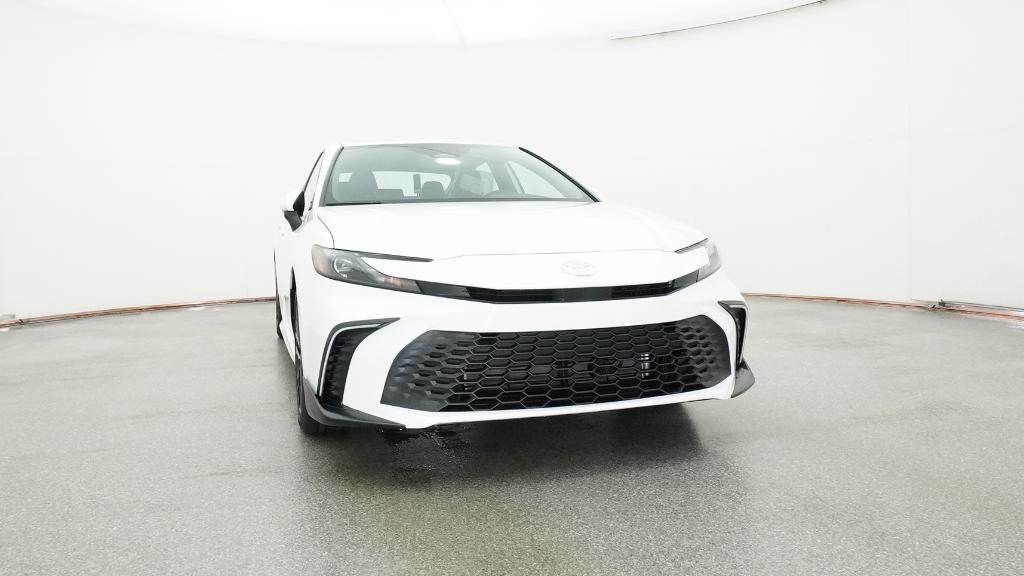 2026 Toyota Camry SE photo 4