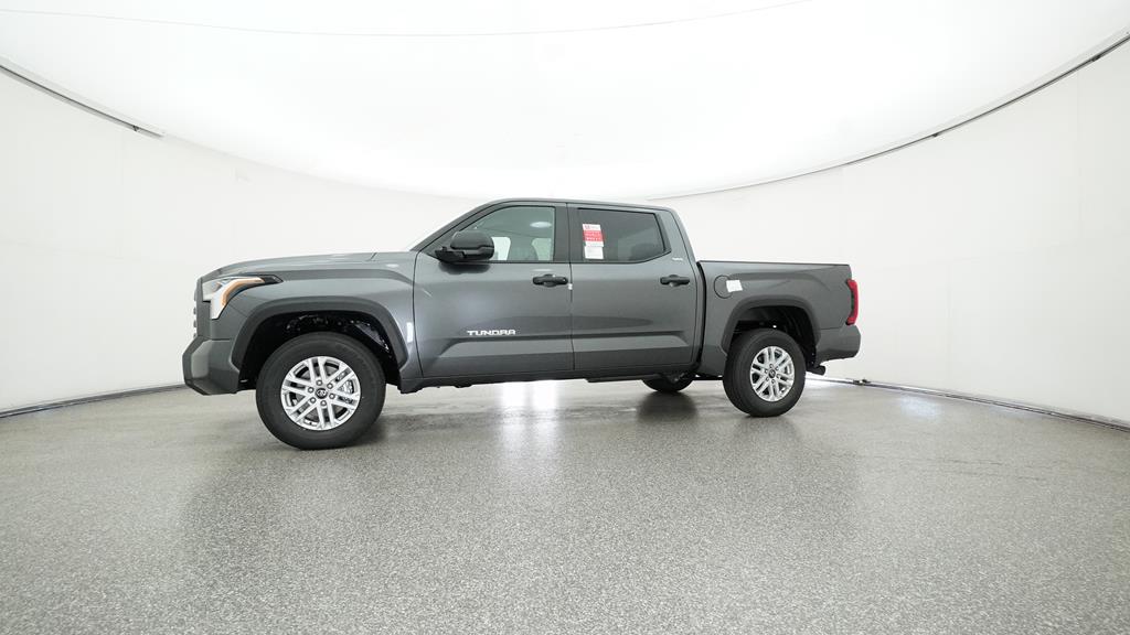 2025 Toyota Tundra SR5 - Photo 8
