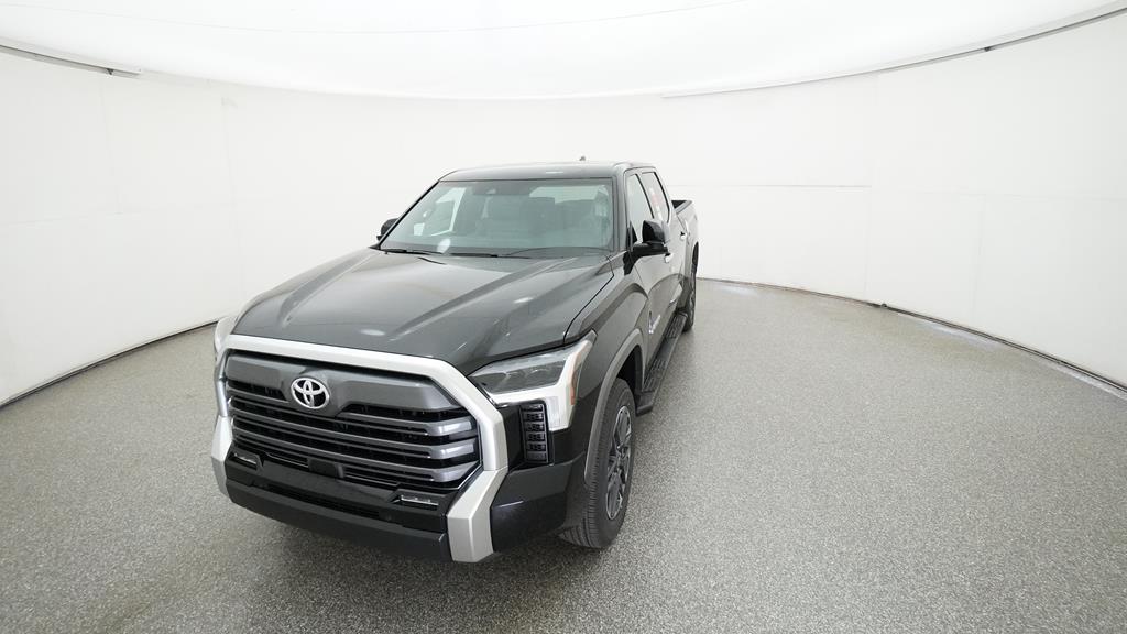 2025 Toyota Tundra Limited - Photo 18
