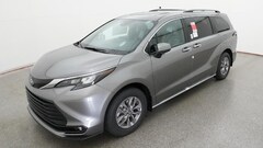 2026 Toyota Sienna XLE 8 PASSENGER