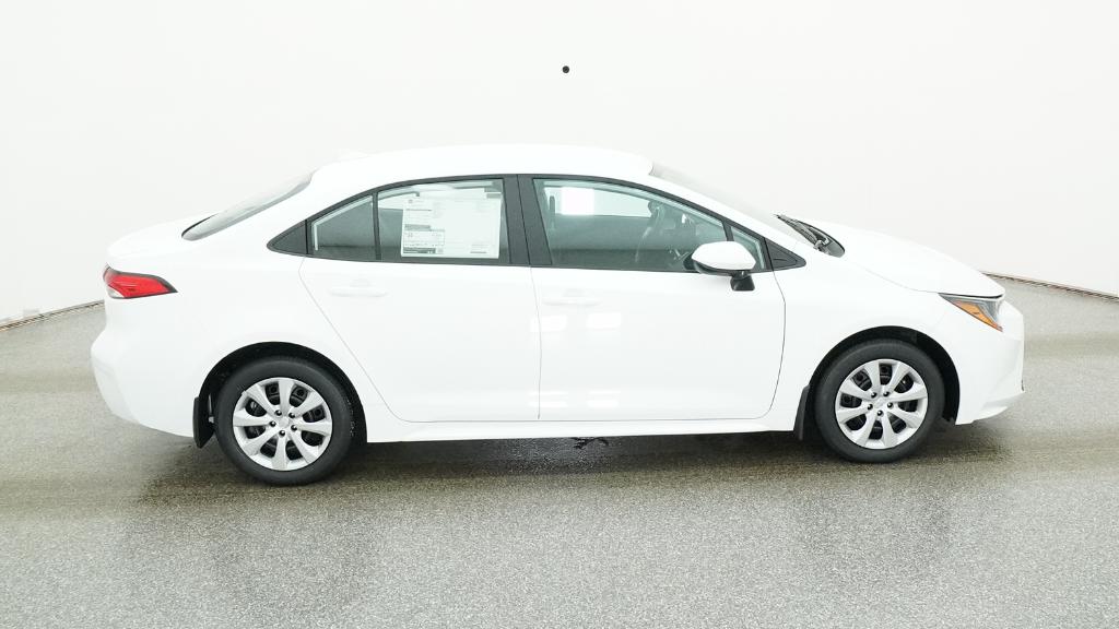 2026 Toyota Corolla LE photo 3