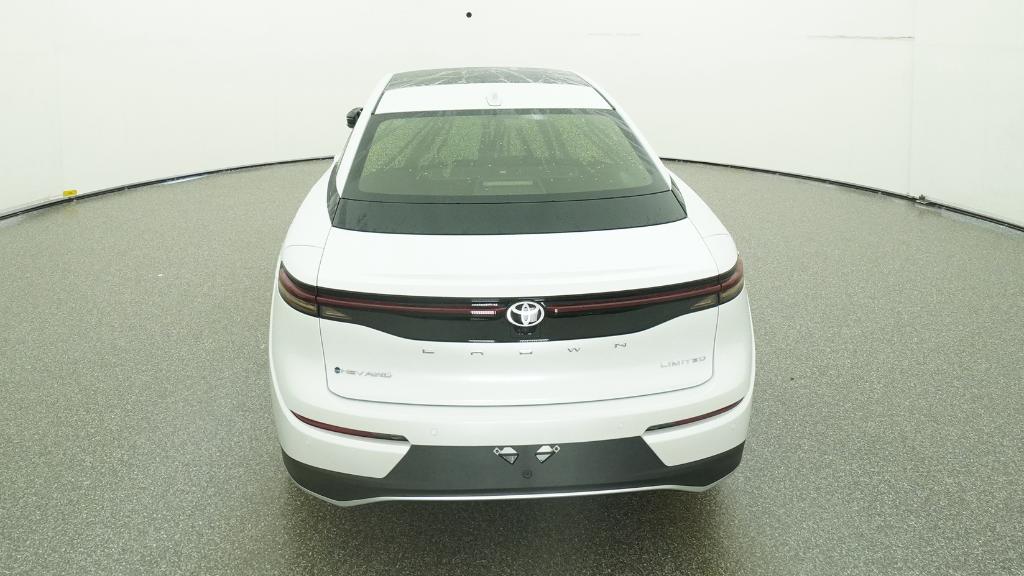 2026 Toyota Crown Limited - Photo 29