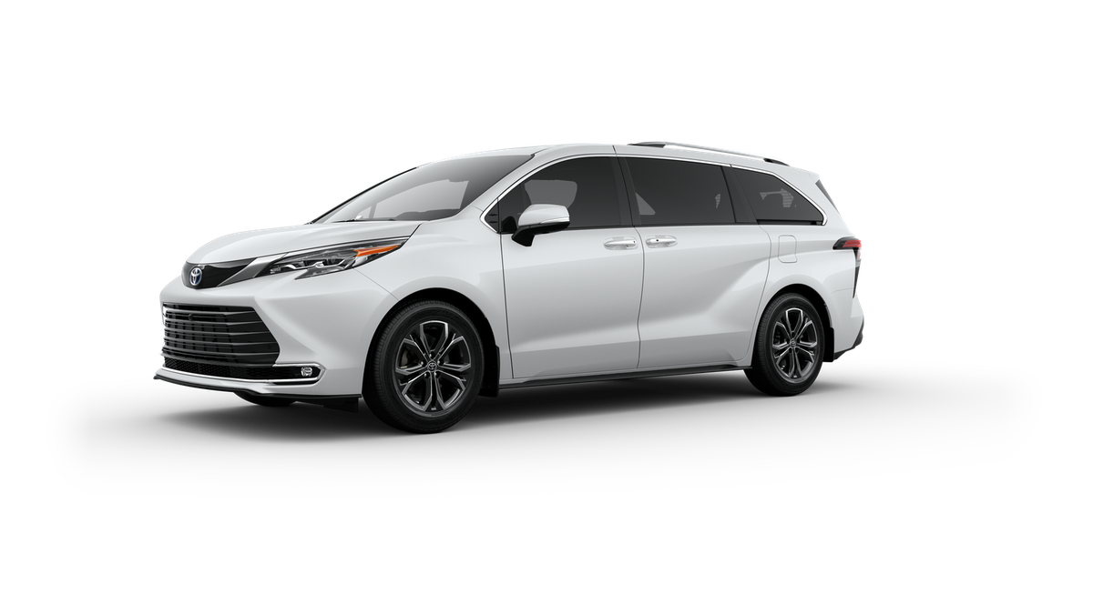 2025 Toyota Sienna Platinum photo 3