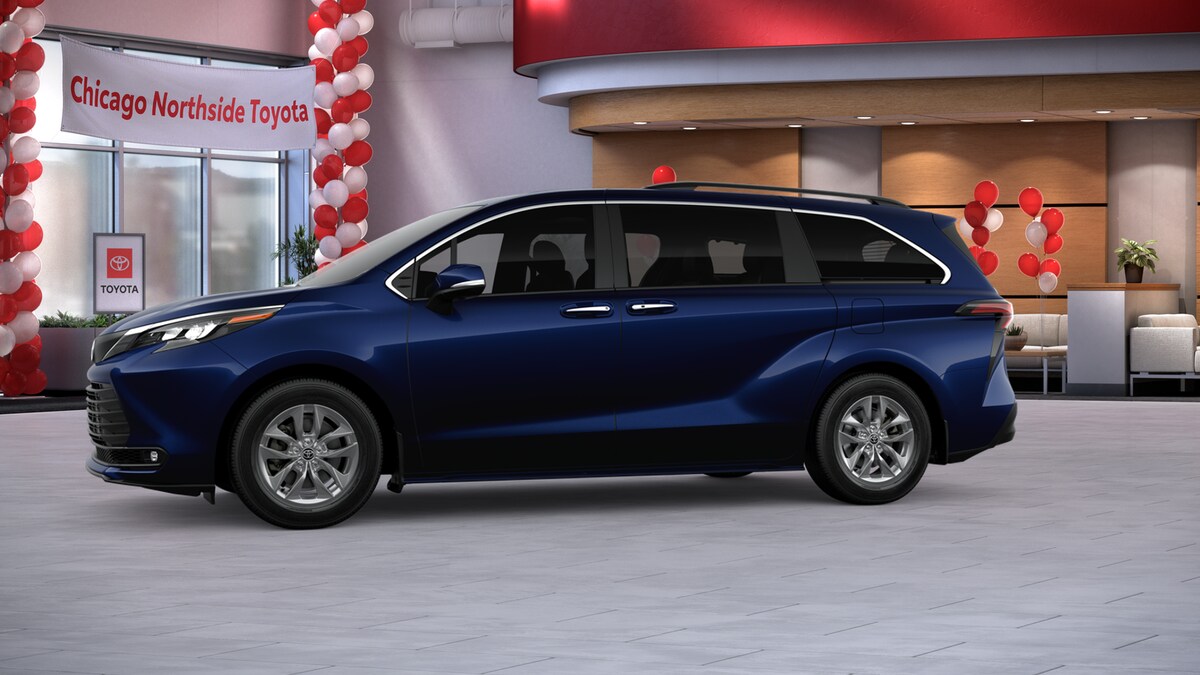 2026 Toyota Sienna XLE photo 2