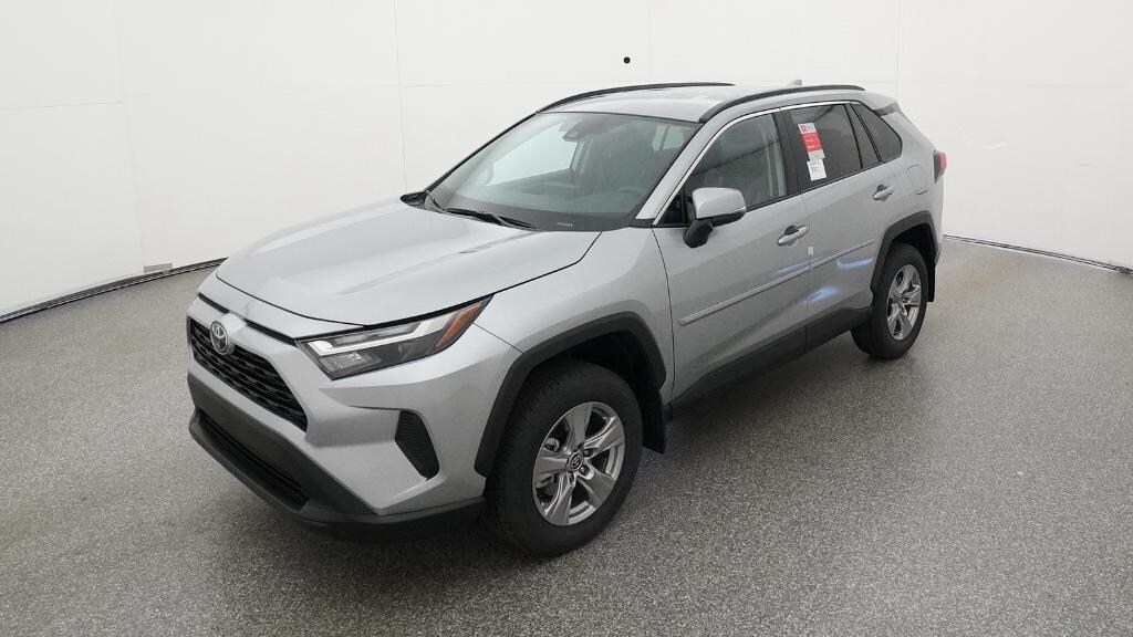 New 2025 Toyota RAV4 XLE SUV