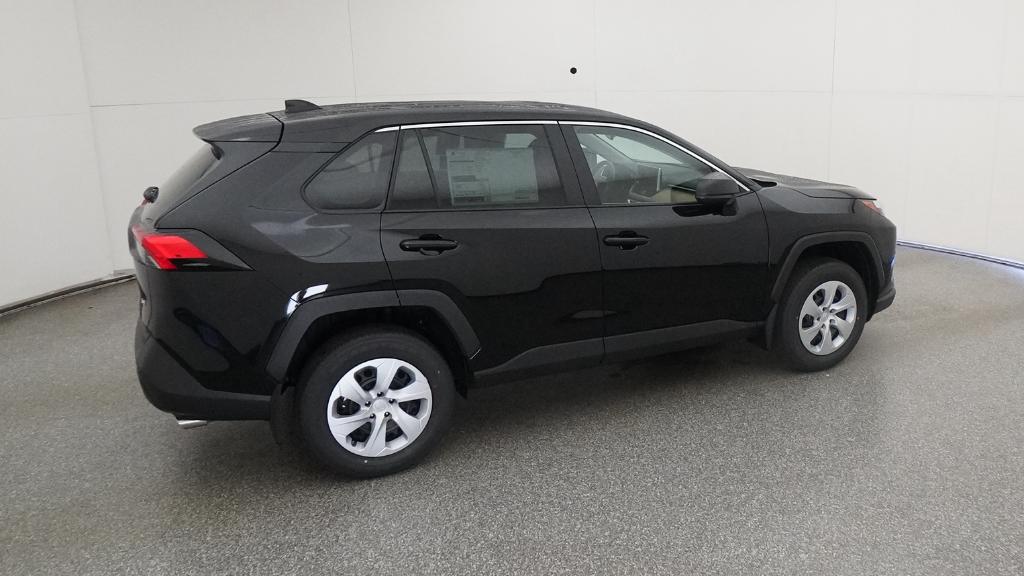 2025 Toyota RAV4 LE photo 2