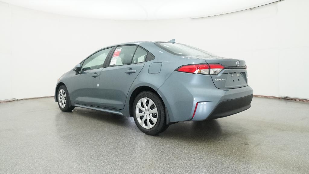 2026 Toyota Corolla LE photo 2