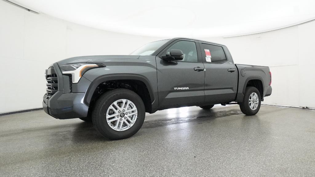 2026 Toyota Tundra SR5 - Photo 10