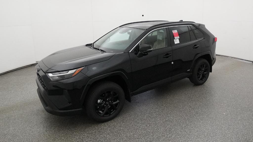 2025 Toyota RAV4 XLE's photo