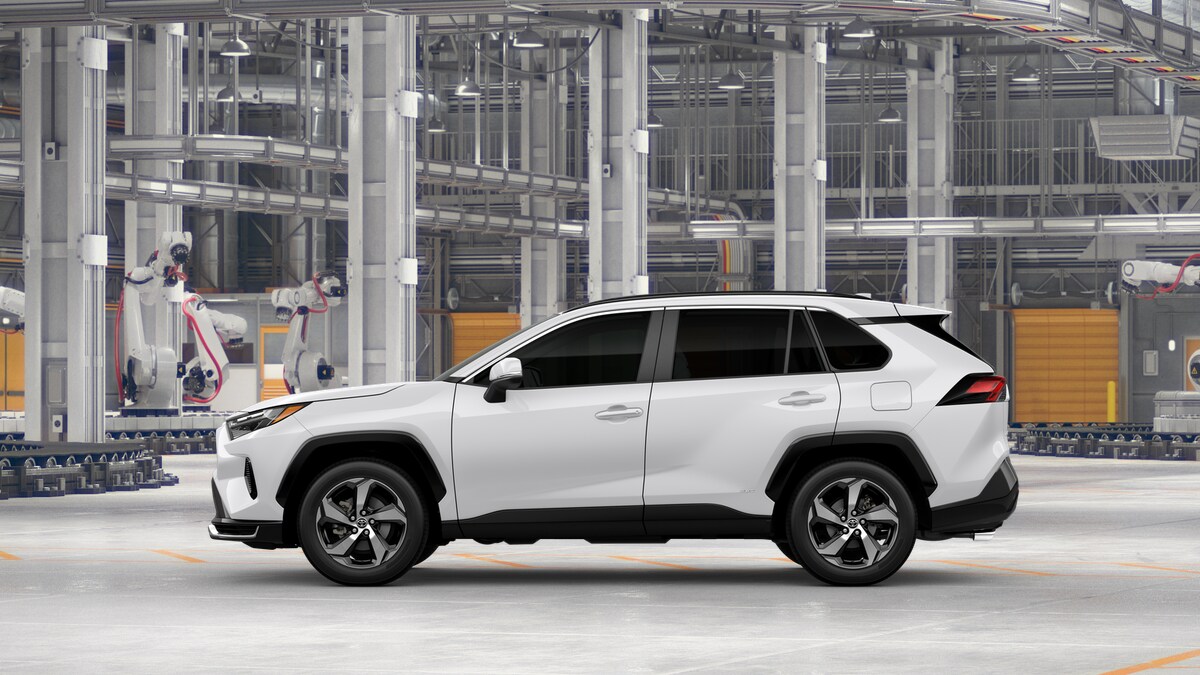 2025 Toyota RAV4 SE Hybrid photo 4