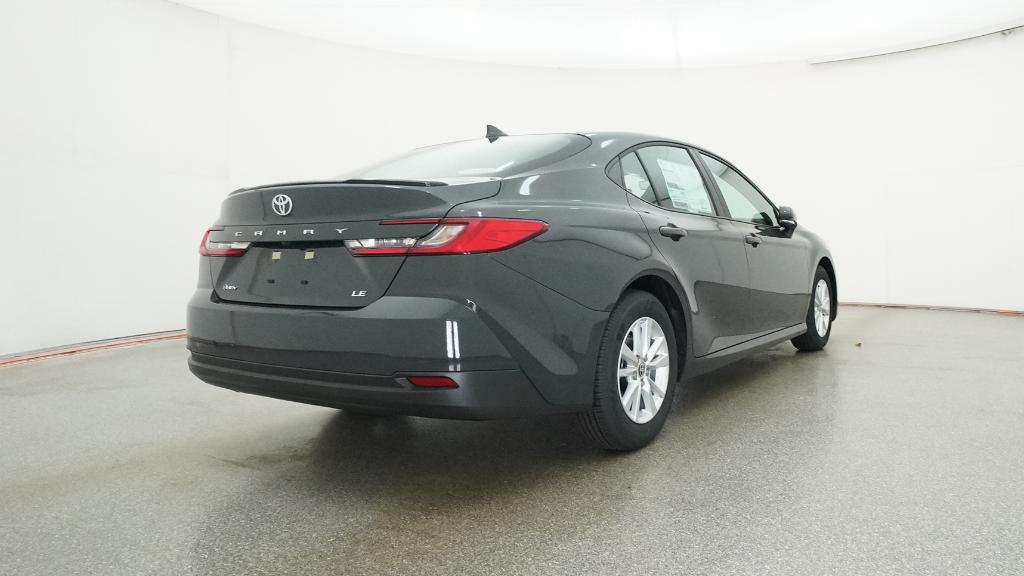 2026 Toyota Camry LE photo 4