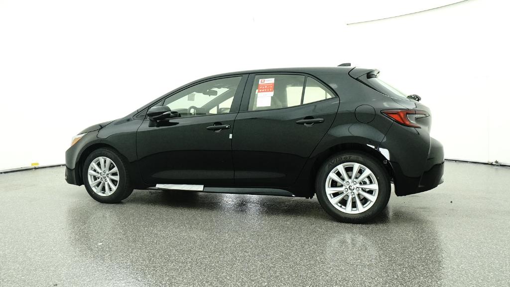 2026 Toyota Corolla SE photo 3