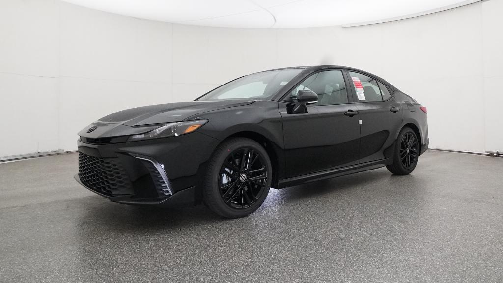 2026 Toyota Camry SE photo 4