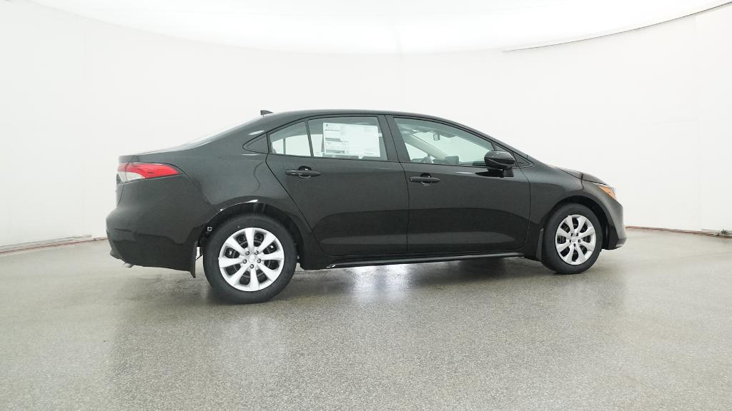 2026 Toyota Corolla LE photo 5