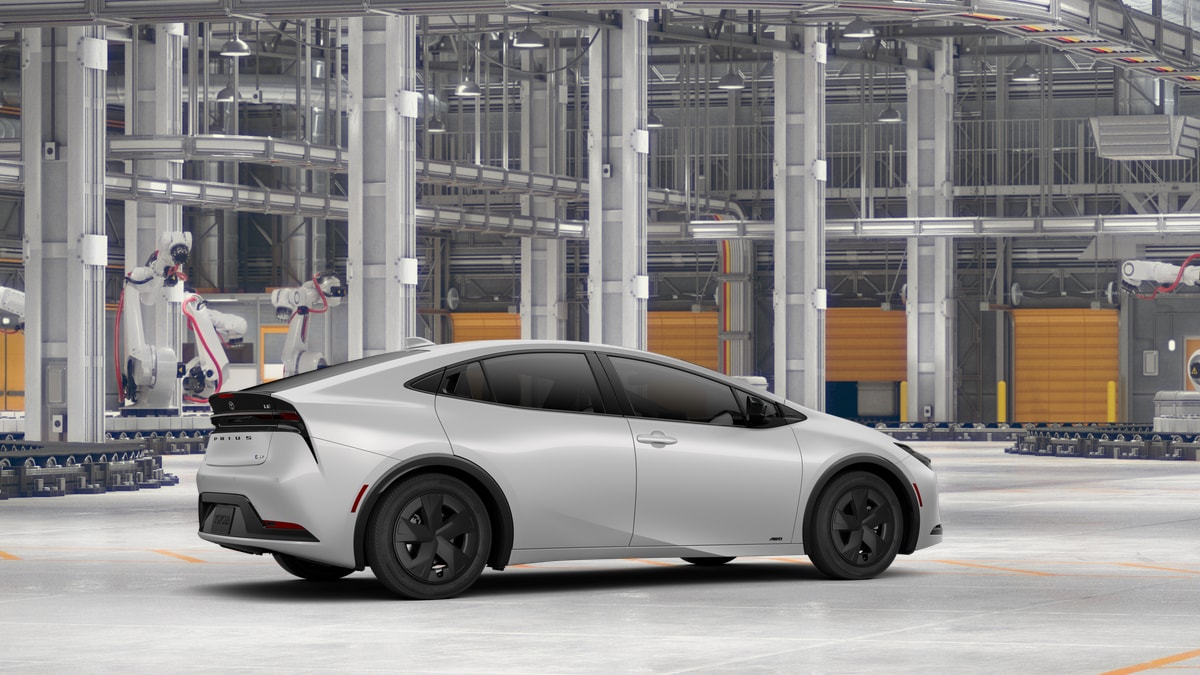 2026 Toyota Prius LE - Photo 38