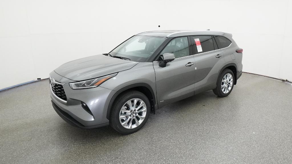 2026 Toyota Highlander Limited's photo