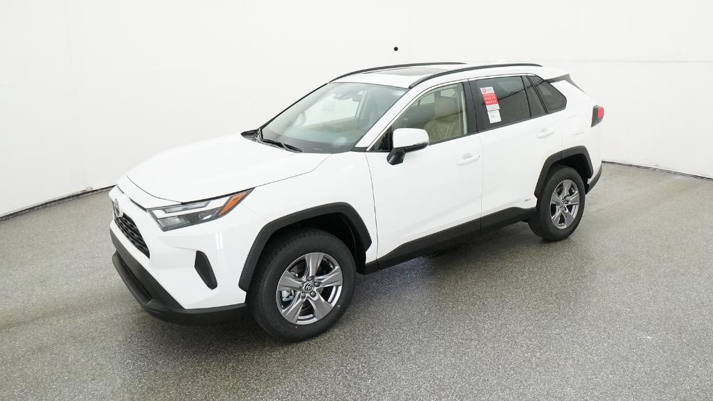 2025 Toyota RAV4 XLE's photo